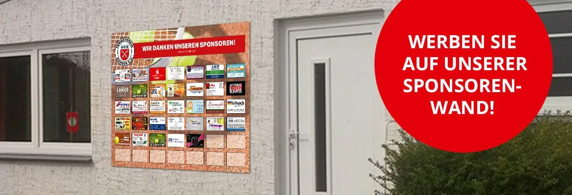 Die Sponsorenwand am Eingang des Vereinsheims, daneben der Hinweis „Werben Sie auf unserer Sponsorenwand!“